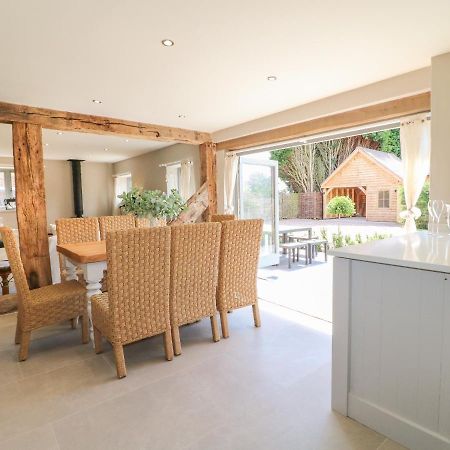 Upper Barn Villa Stafford Luaran gambar