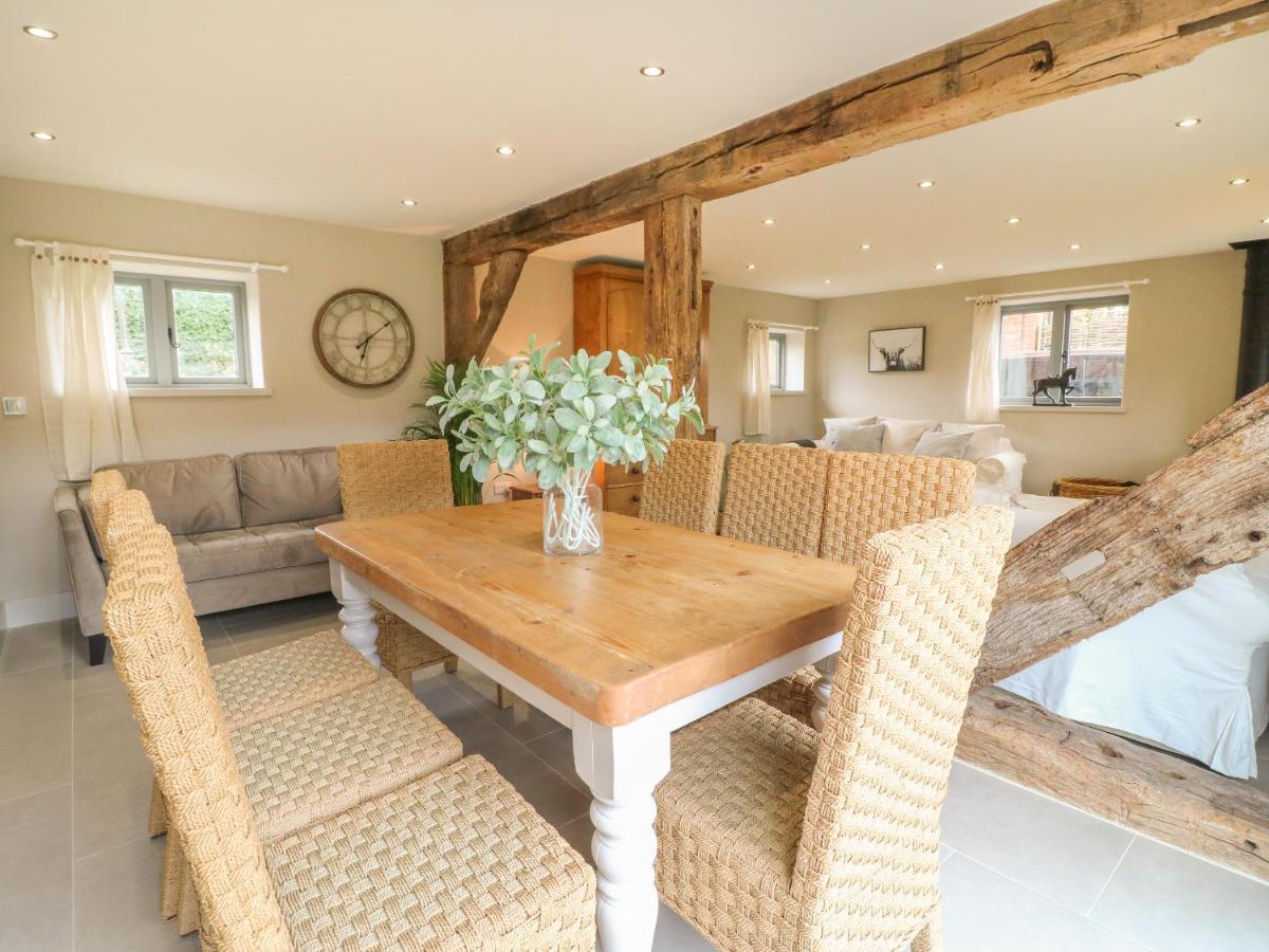 Upper Barn Villa Stafford Luaran gambar