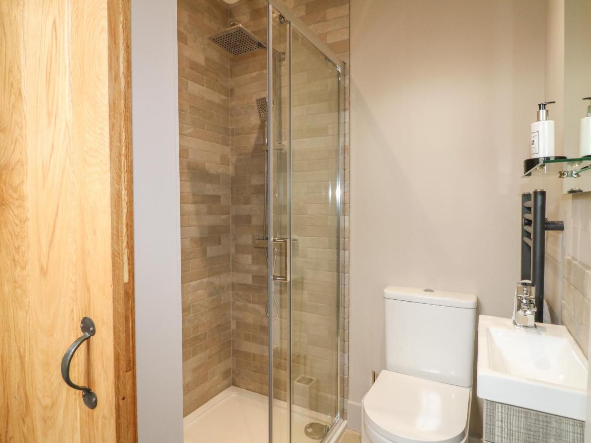 Upper Barn Villa Stafford Luaran gambar