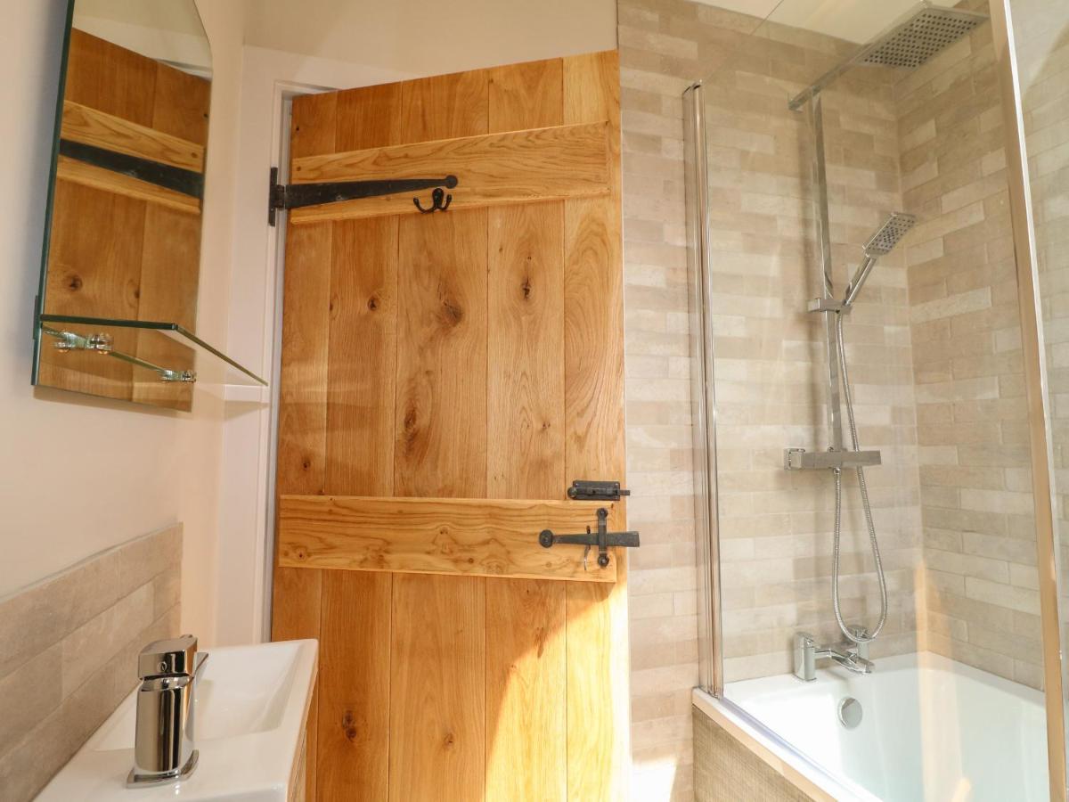 Upper Barn Villa Stafford Luaran gambar