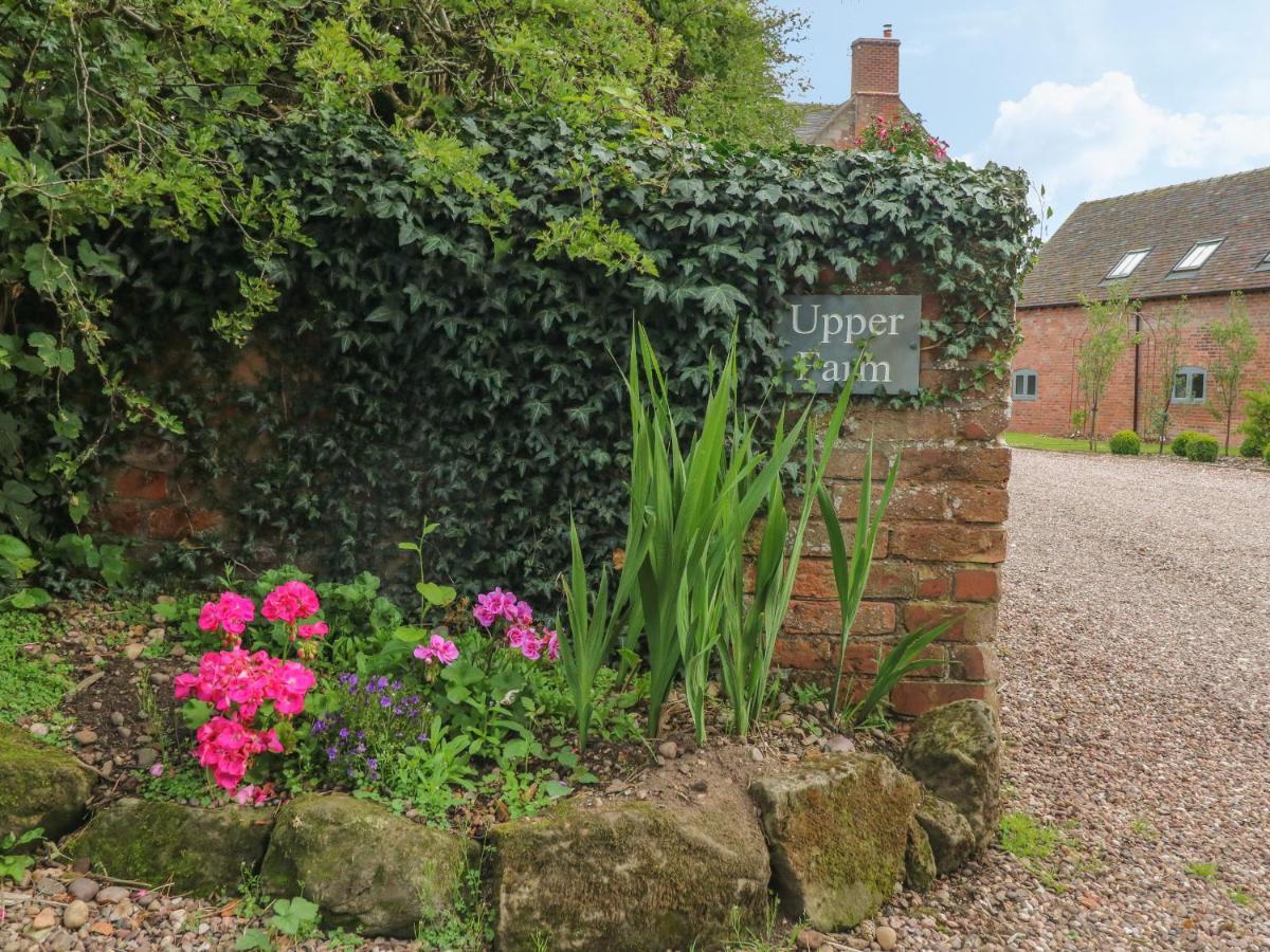 Upper Barn Villa Stafford Luaran gambar