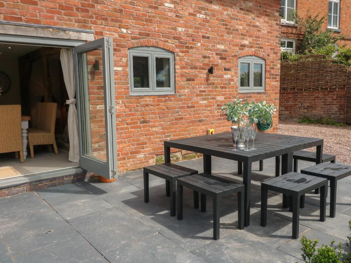 Upper Barn Villa Stafford Luaran gambar